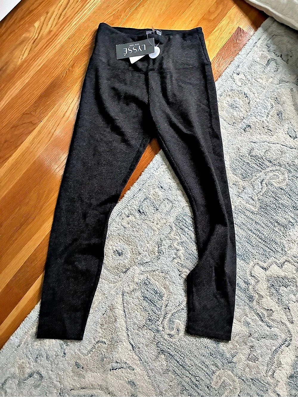 Lysse Signature Center Seam Ponte Leggings Black Large “herringbone” print